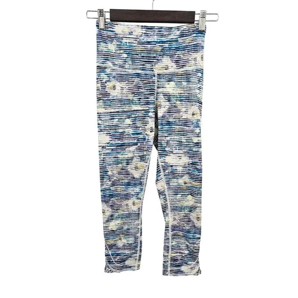 Lululemon True Self Crop II Blurry Belle Multi Leggings Sz 2 Mid Rise Yoga Capri